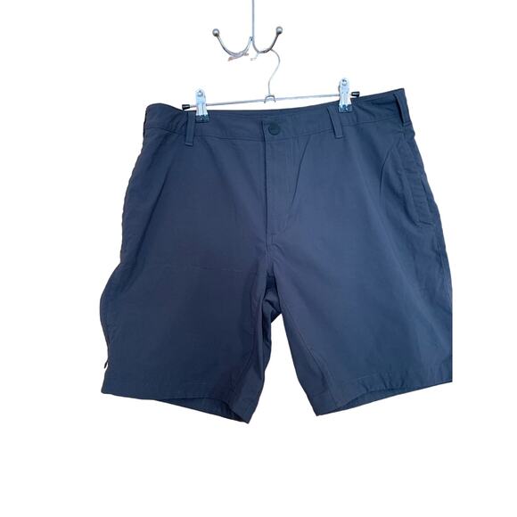 The North Face Cargo Short 8" inseam Grayish Blue Multi Pocket Men's Size 34 - Picture 1 of 9